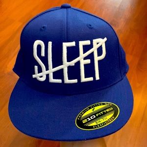 Flag nor Fail No sleep fitted cap